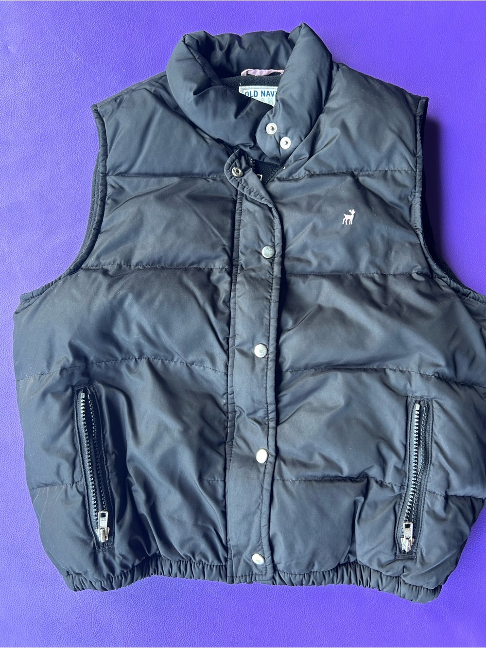 Old Navy Kids Black Puffer Vest with Black Zipper Pockets Size M